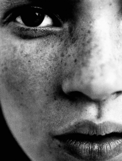 tumblr_lxilap5fn01qaouuqo1_1280.jpg 735×968 píxeles #photo #moss #kate