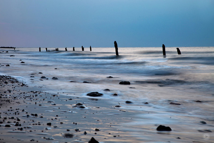 soft wave. #water #hour #exposure #sea #photography #lake #long #blue #waves