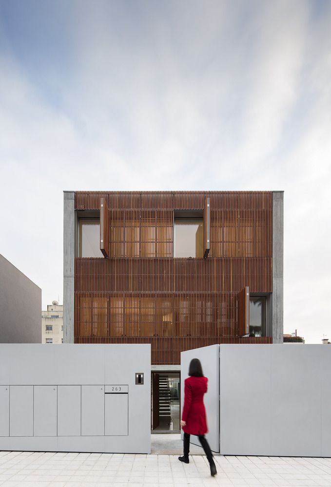 House in Bonfim / AZO. Sequeira Arquitectos Associados
