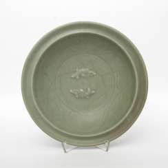 Exceptionally rare 'Twin Fish'bowl with celadon glaze. CHINA. Probably Song Dynasty (960-1279) #porcelain