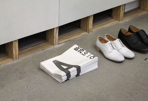 Mannam/Meeting #white #format #newspaper #black #exhibition #and #working #typography
