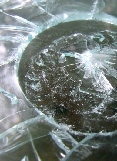 Event horizon - d-structure #glass #broke #crush