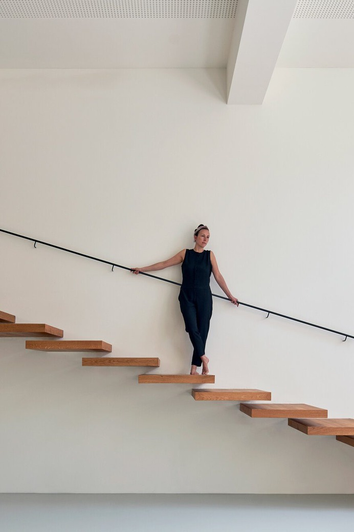 Gym House: A Former Gymnastics Building Converted into a Family Home