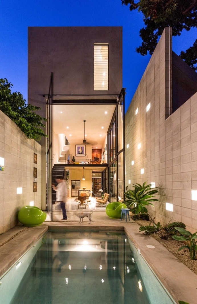 Raw House