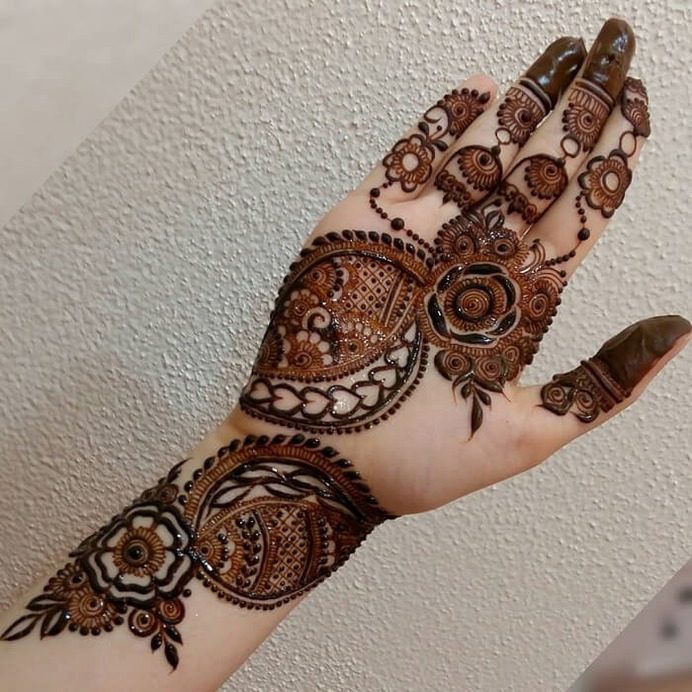 classic floral vines mehndi designs