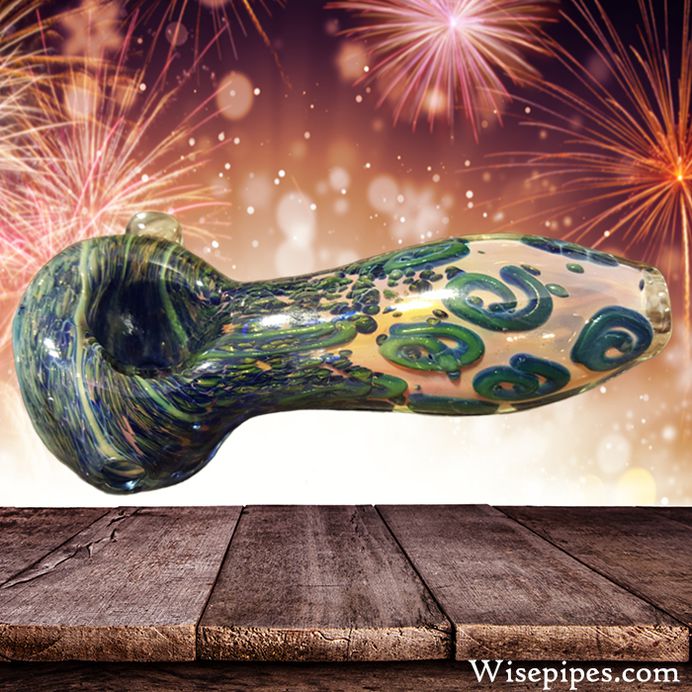 This hand pipe which is listed for wholesale is green with orange tints. A favorite among our wholesale clients and we are happy to list this is one of our top selling wholesale hand pipes in 2018.