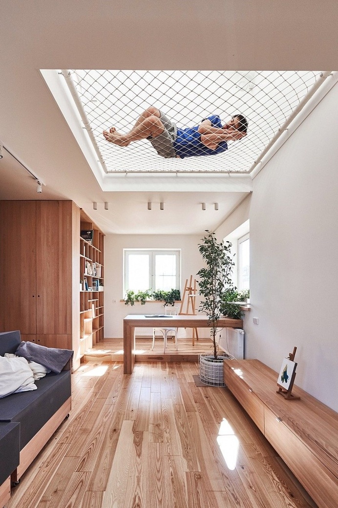 Moscow Family House by Ruetemple 9
