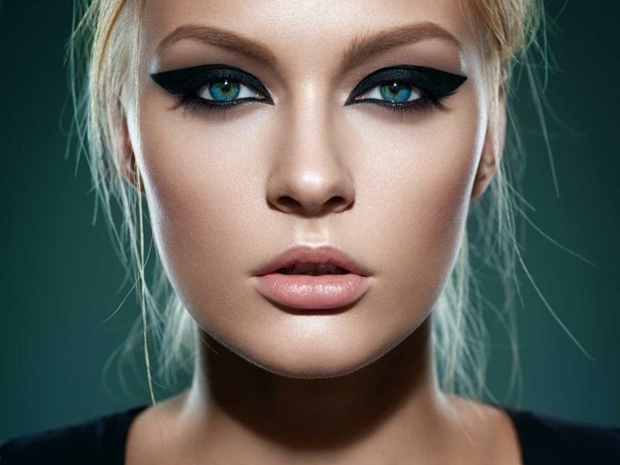 Elegant Fashion and Beauty Photography by Konstantin Kryukovskiy