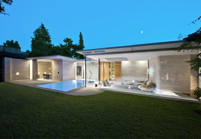 Exterior Expansion with Thin Floating Concrete Eaves