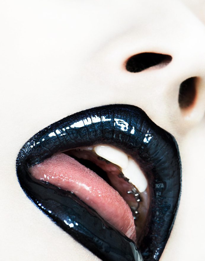 Flashing Looks by Michiyo #fashion #michiyo #revs #beauty