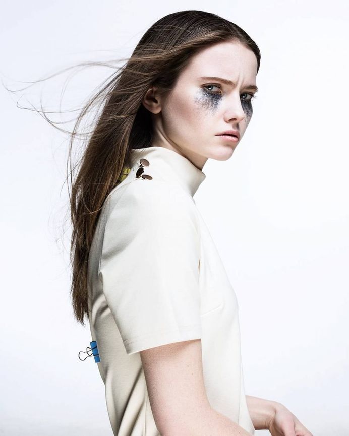 Elegant and Vibrant Fashion Photography by Lanna Mur