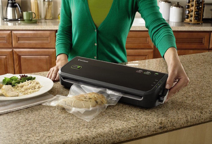 FoodSaver FM2000-000 Vacuum Sealing System #tech #flow #gadget #gift #ideas #cool
