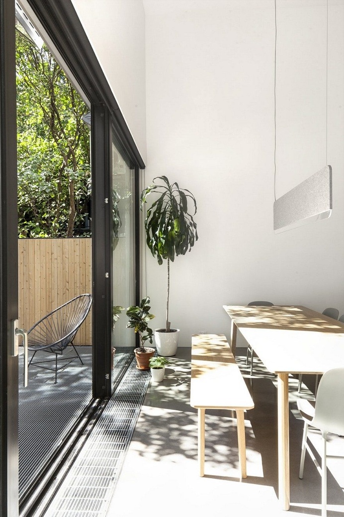 Lagarde House in Montreal 7