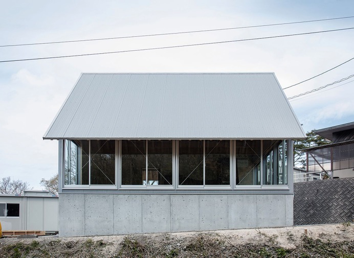 Daisen Work Hut by Niimori Jamison