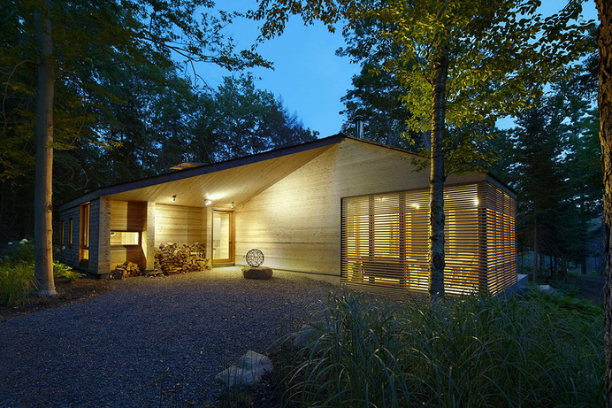 A Fine Blend of Traditional and Modern: Stealth Cabin by Superkül Inc Architect #architecture #retreat #wooden