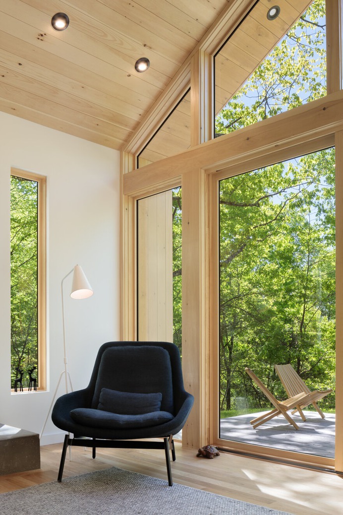 Chalet Perche in Kerhonkson, NY by Studio MM Architect
