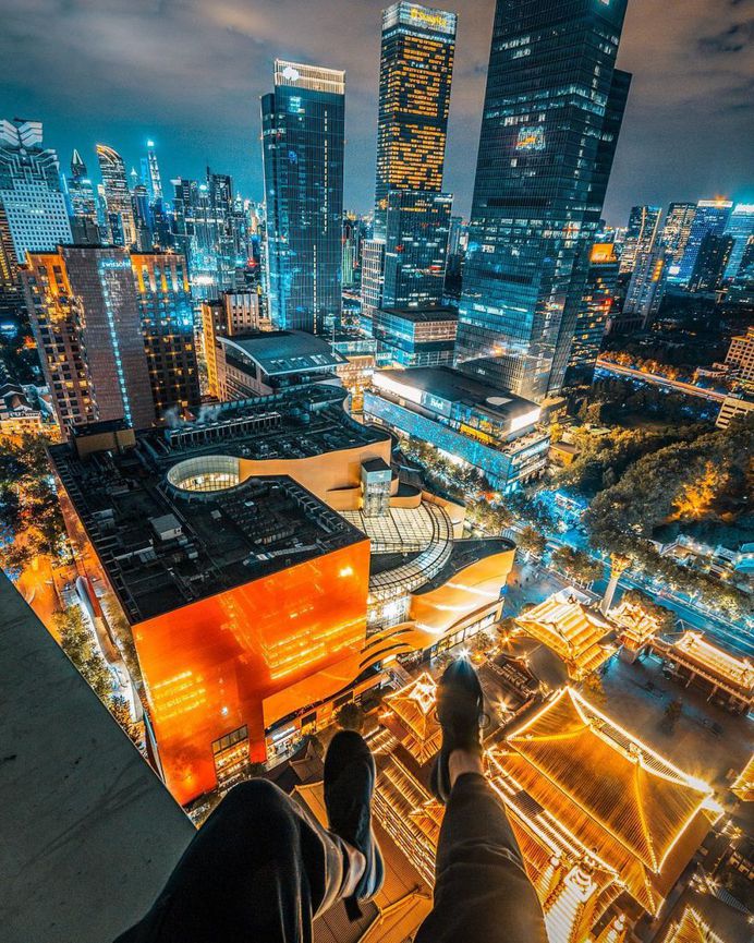 Neon, Moody and Cinematic Nightscapes of Shanghai and Beyond by Victor Chiang