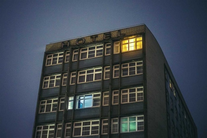 After hours in Hamburg: Vibrant Urban Photography by Mark Broyer