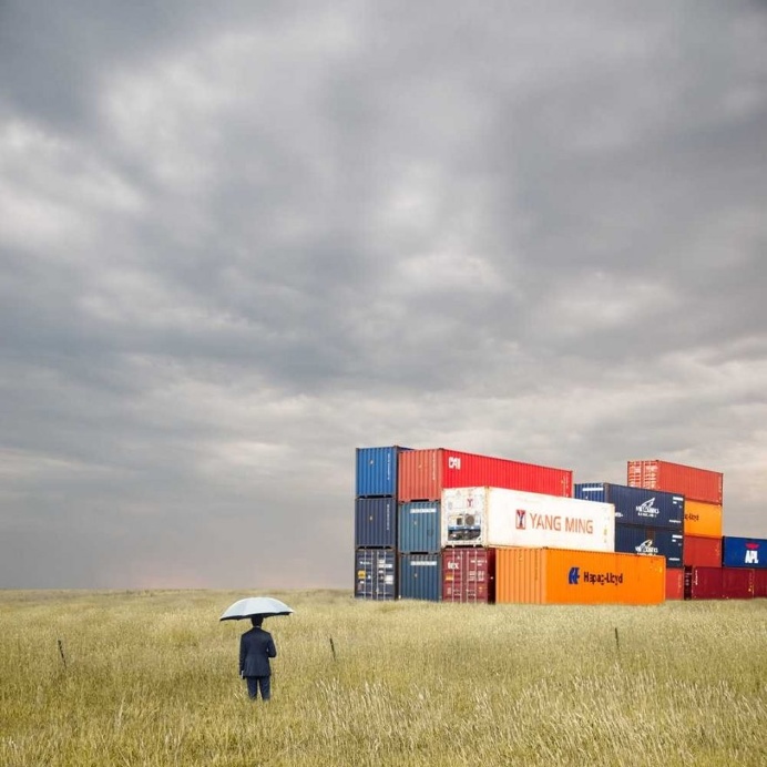 Dreamlike and Minimalist Fine Art Photography by Phonsay Phothisomphane