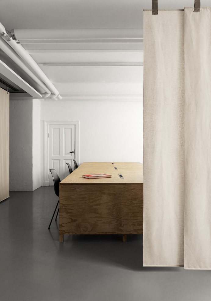 The Transparent Office by Atelier Paul Vaugoyeau