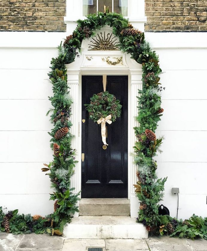 Instagram Account Shares Amazing Photos of The Doors of London