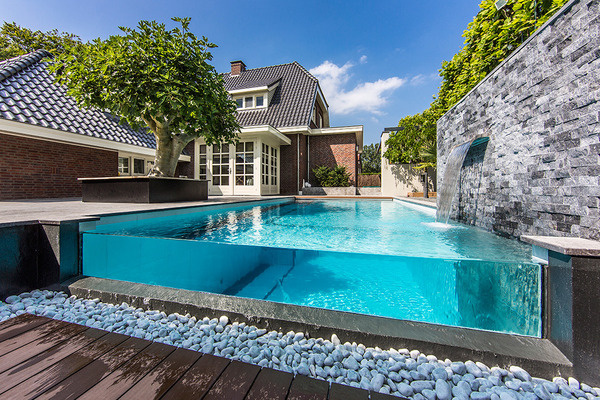 CJWHO ™ (Striking backyard oasis in The Netherlands Dream...) #netherlands #design #pool #architecture #luxury