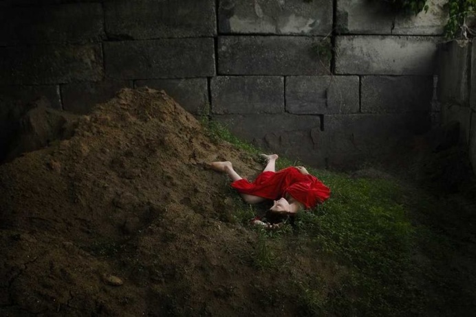 Face of Loneliness: Fine Art and Melancholy Self-Portraits by Vanessa Conway