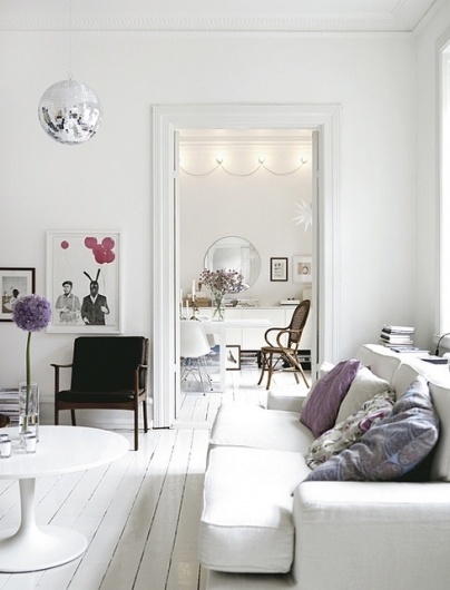 white with a bit of lilac | Flickr - Photo Sharing! #interior
