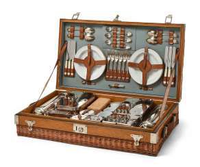 Large picnic basket for 6 people