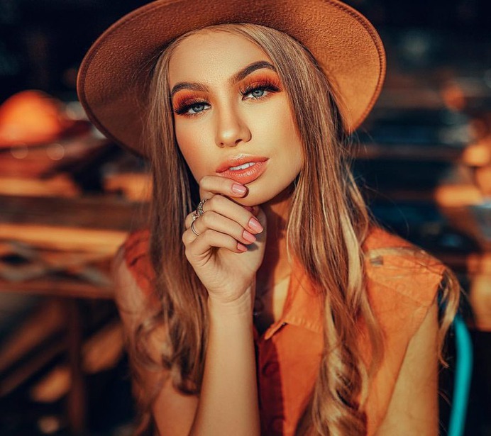 Marvelous Female Portrait Photography by Tai Artmann