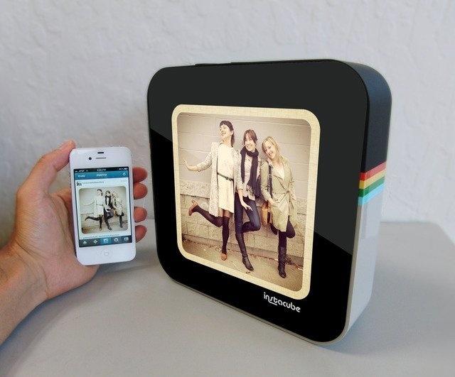 InstaCube Digital Photo Frame #tech #flow #gadget #gift #ideas #cool