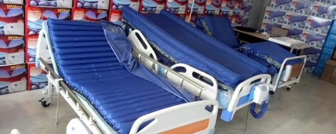 Ev ve hastane tipi hasta yatakları