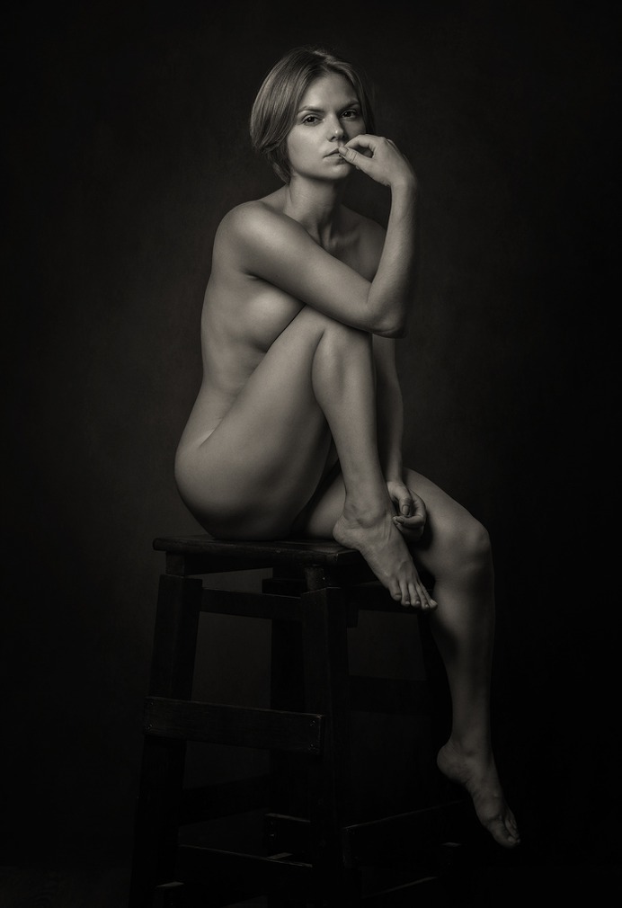 girl naked nude portrait woman