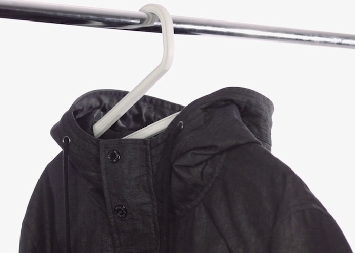 HANGtight – The Coat Hanger Reinvented #tech #flow #gadget #gift #ideas #cool