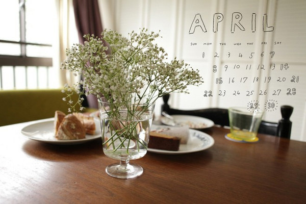 Miss Moss : 12 Flowers #flower #calendar #design #graphic