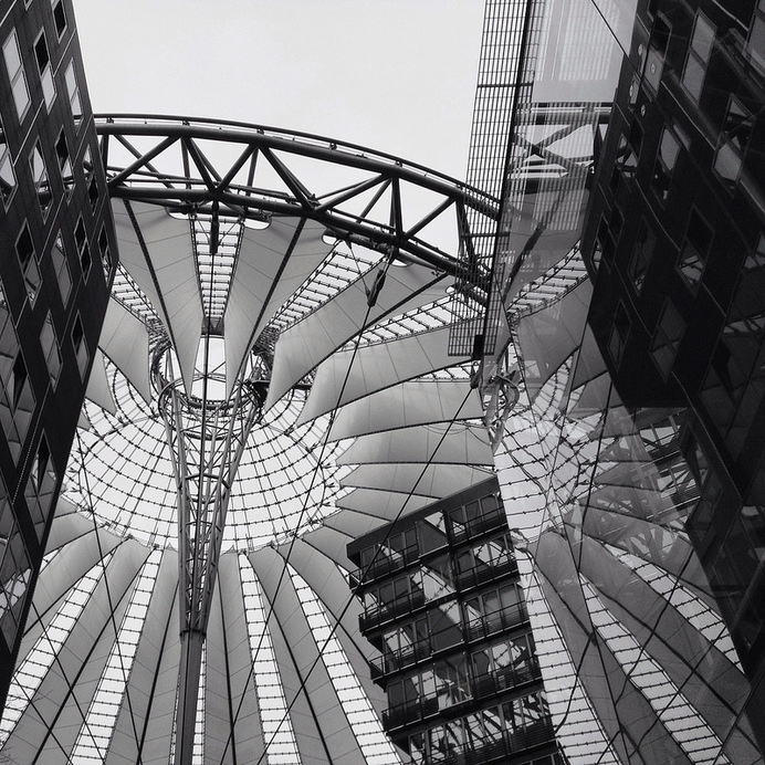 Berlin platz | Flickr - Photo Sharing! #white #& #germany #walby #black #photography #architecture #david #berlin