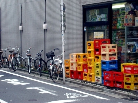 eyeone | seeking heaven #tokyo #photography #transportation #bicycle