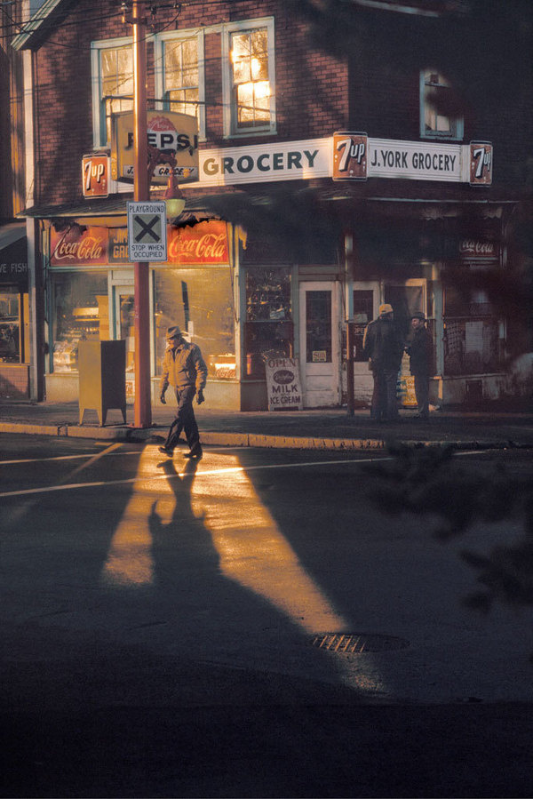 CrossingPowell, 1984 © Fred Herzog #photography #colors #street #usa #light