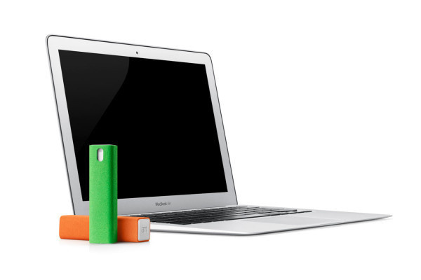 Clean Your Tech Screens with AM Photo #tech #design #clean #product #screen #am