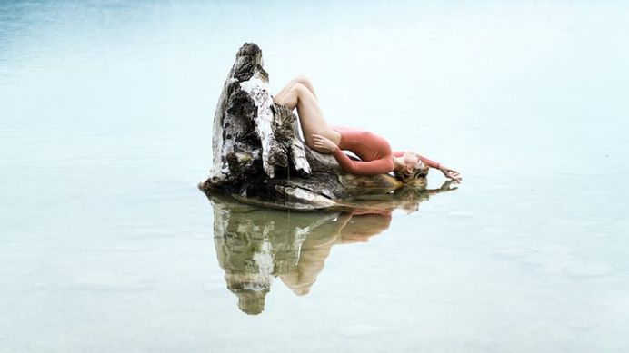 Mesmerizing Fine Art and Melancholy Self-Portraits by Laura Zalenga