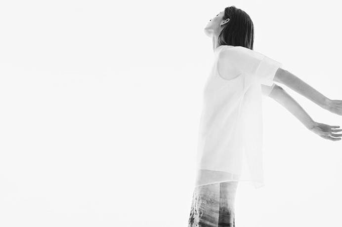 Achtland #white #woman #loose #fit #top #achtland #minimalism #shirt #black #fashion