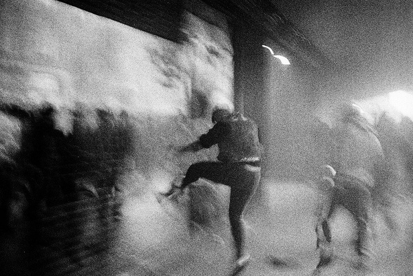 Rohan Thapa #photojournalism #b&w #photography #riot #barcelona