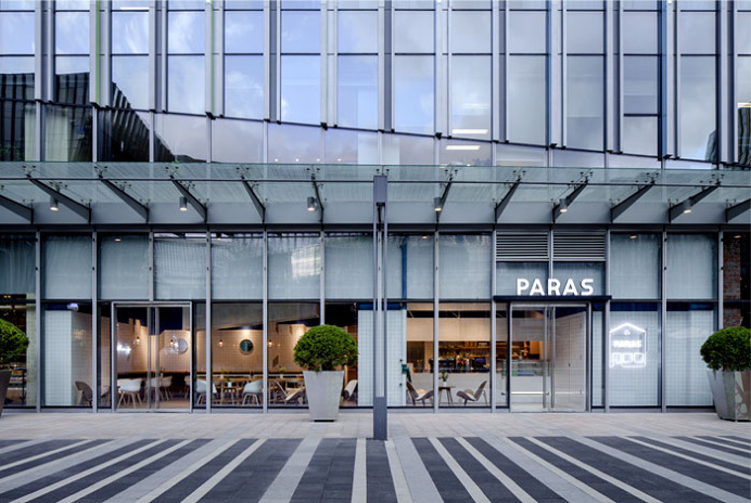 Paras Cafe by Swimming Pool Studio