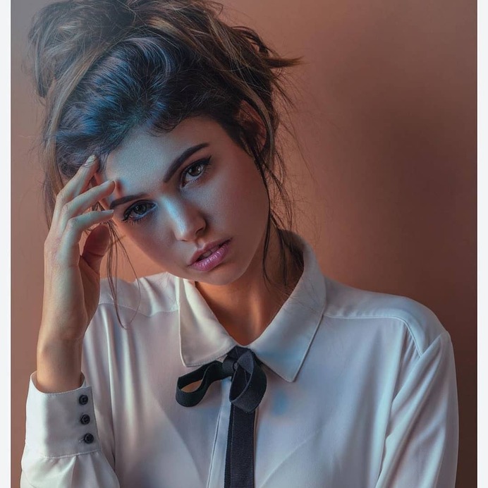 📸Photographer: Kai Böttcher @kai.boet 🎀Model: Merve @mervedah 📌Follow: @portraitistnet 🔖Tag: #portraitistnet https://www.instagram.com/p/B1mUoYHJO7N/?igshid=r4tzjkyo8z50