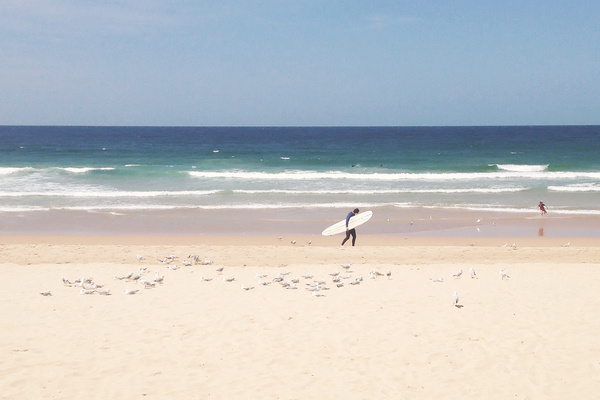 Surfer on Manly Beach #surfer #sydney #wave #photography #sea #art #streetphotography #beach