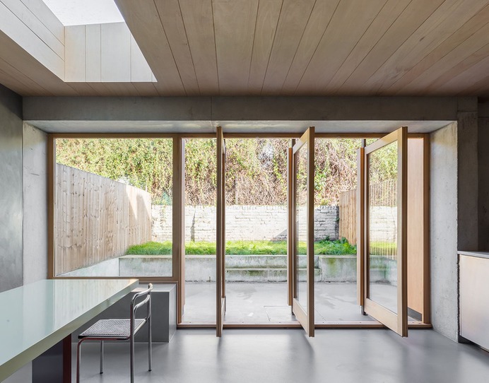 Untitled House by Szczepaniak Astridge