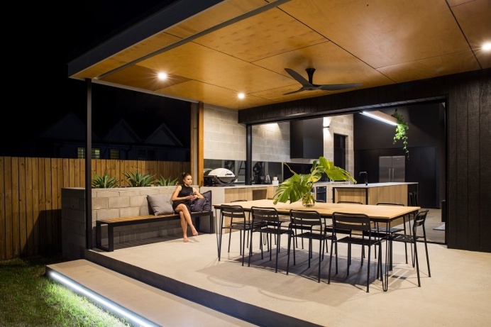 Laneway House