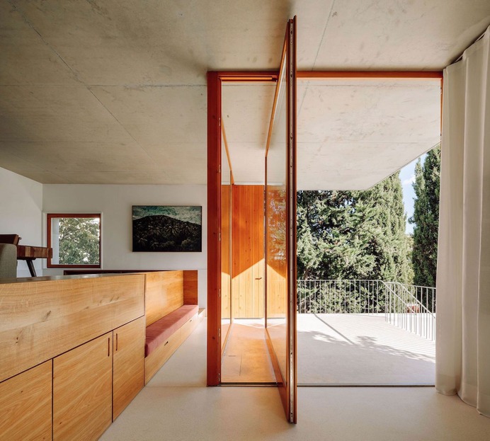 House in Restelo by Pedro Domingos Arquitectos