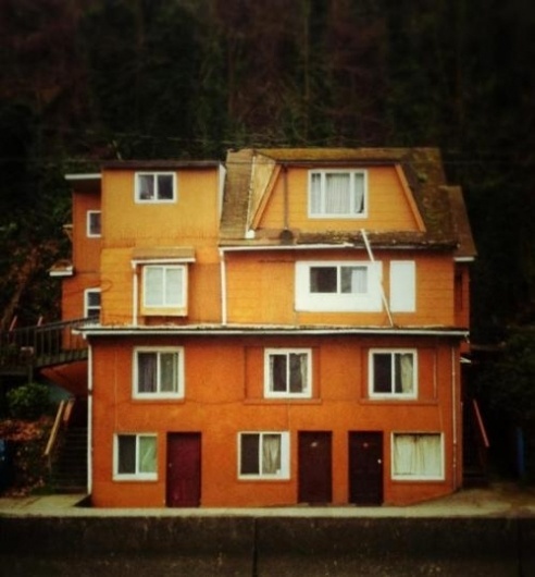 RichieSwims #photography #orange #house