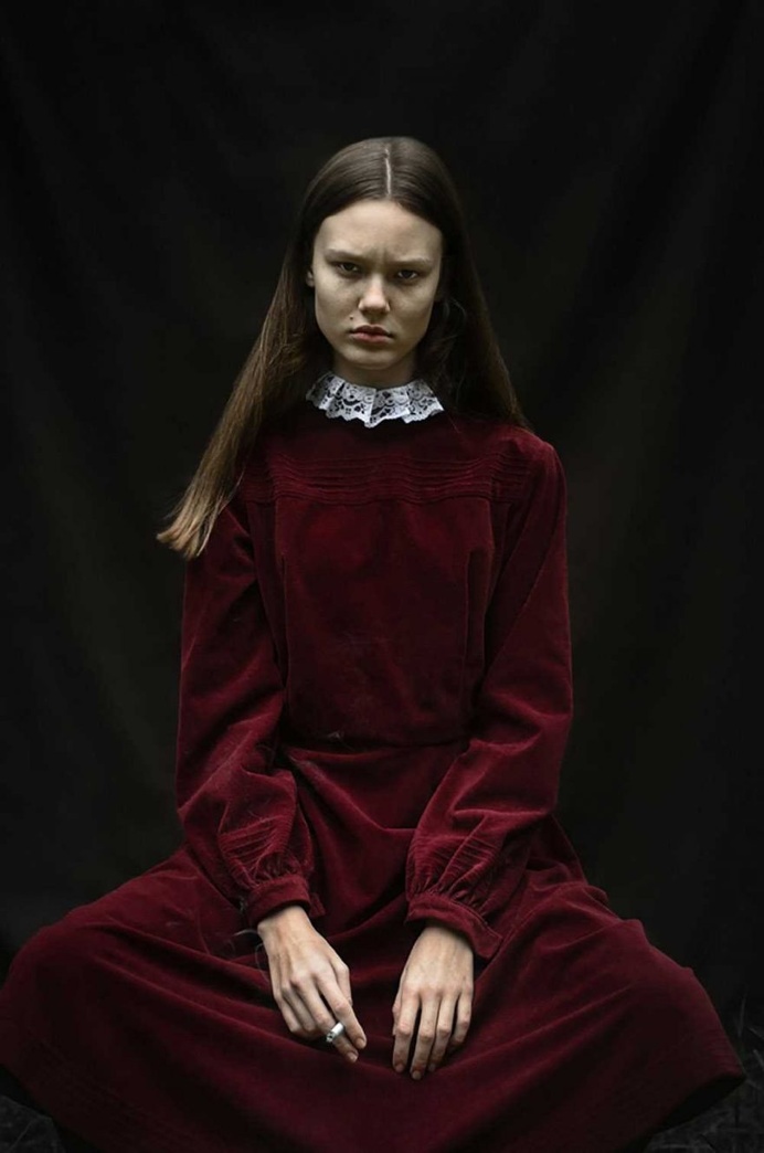 Feminine Stories: Conceptual Portrait Photography by Inna Mosina